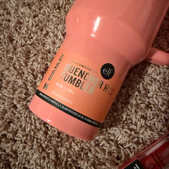 Stanley & Elf 40 oz tumbler - Picture 2 of 3